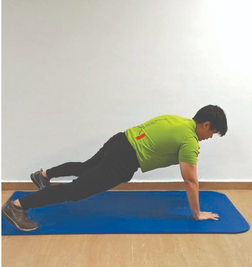 04 Alternate Jumping Lunges Left